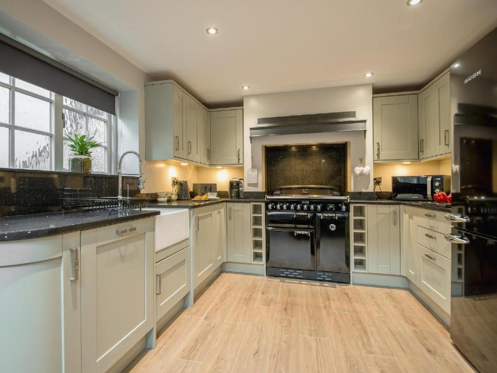 89A Church Street - Luxury One Bed Apartment With Roof Terrace Whitby Exterior photo